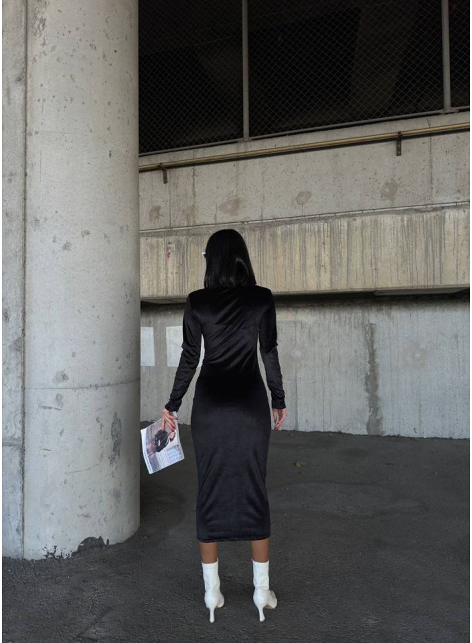 Kadın Uzun Kollu Yarım Balıkçı Yaka Büzgü Detay Kadife Kumaş Elbise