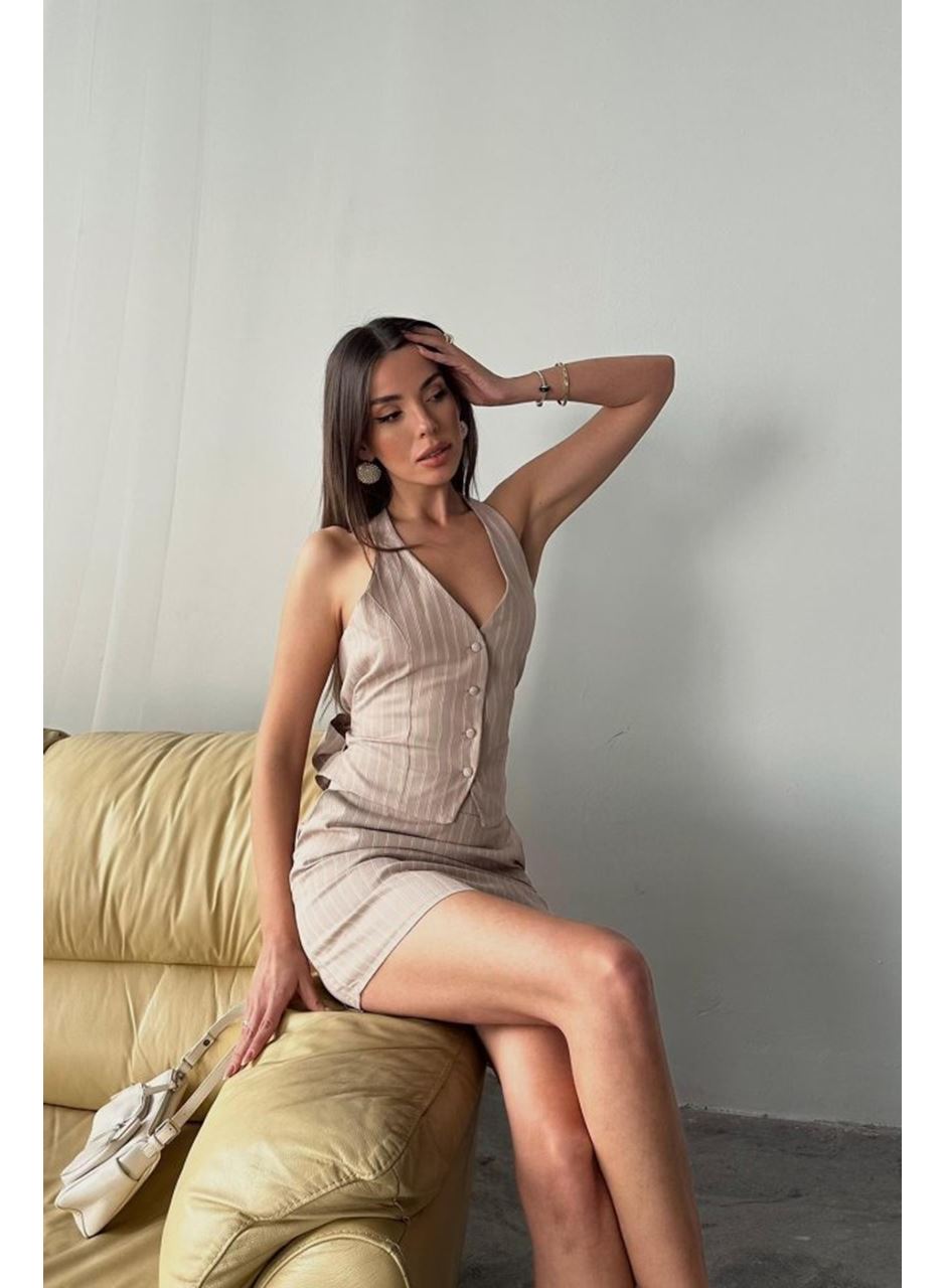 Bej Çizgili Yelek Ve Etek Takım