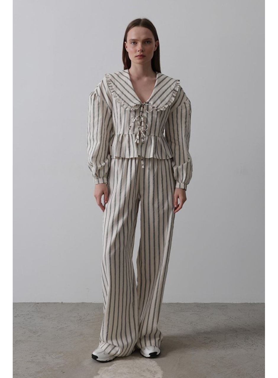 Bebe Yakalı Önü Bağlamalı Takım - Natür