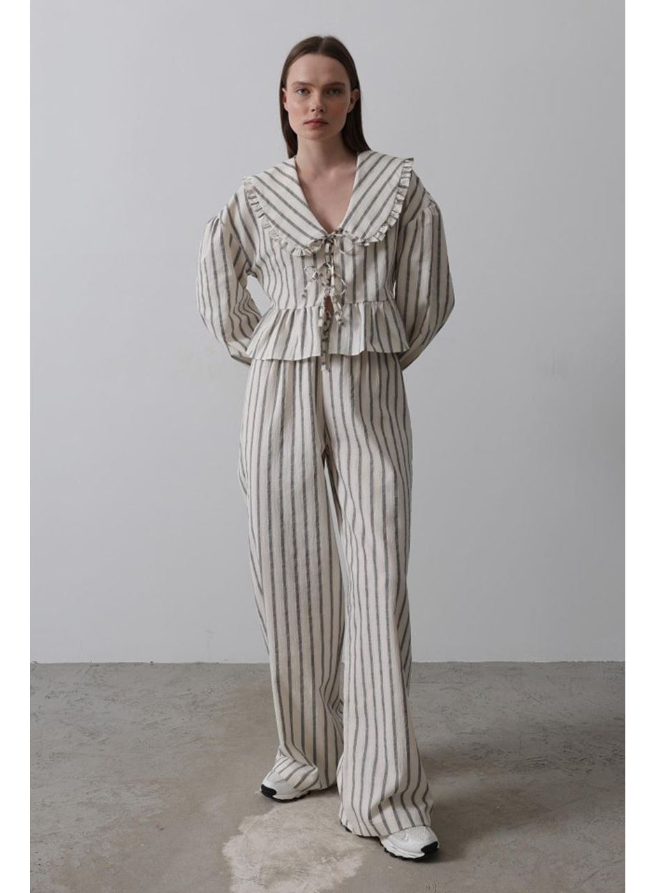 Bebe Yakalı Önü Bağlamalı Takım - Natür