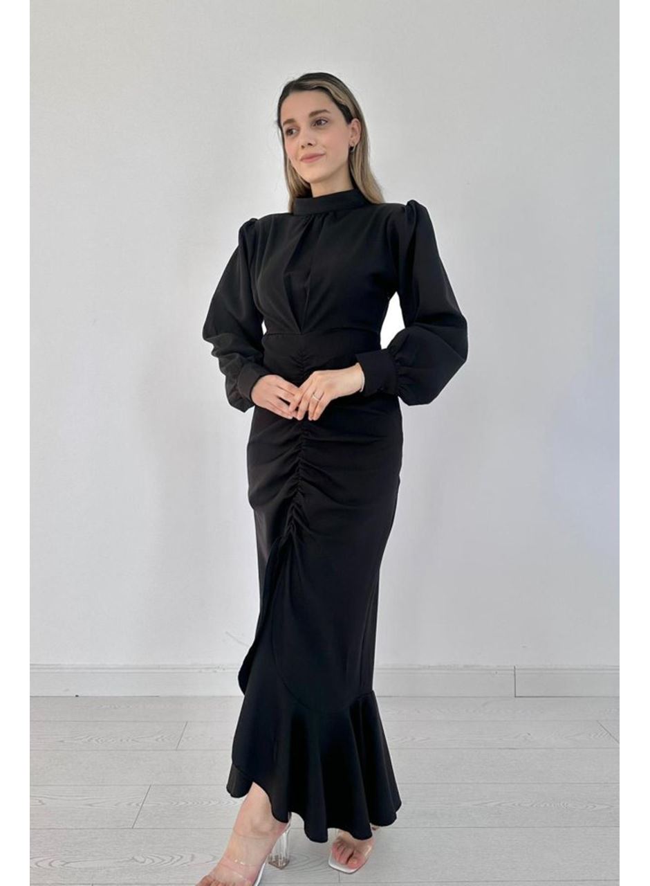 Siyah Volanlı Uzun Kol Elbise