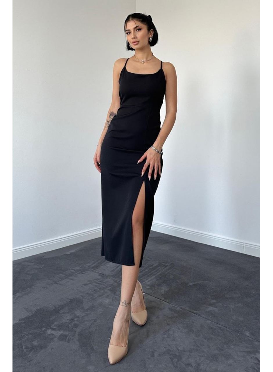 Siyah Sırt Dekolteli Elbise