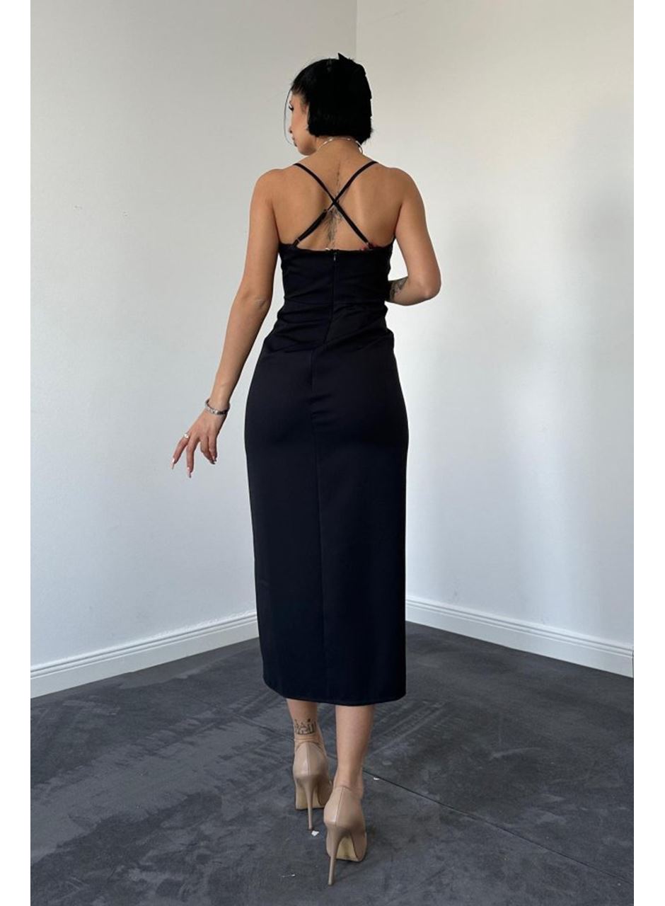 Siyah Sırt Dekolteli Elbise