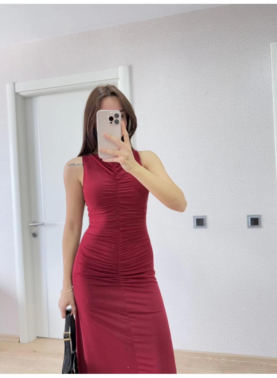 Kolsuz Büzgülü Uzun Elbise - Kırmızı