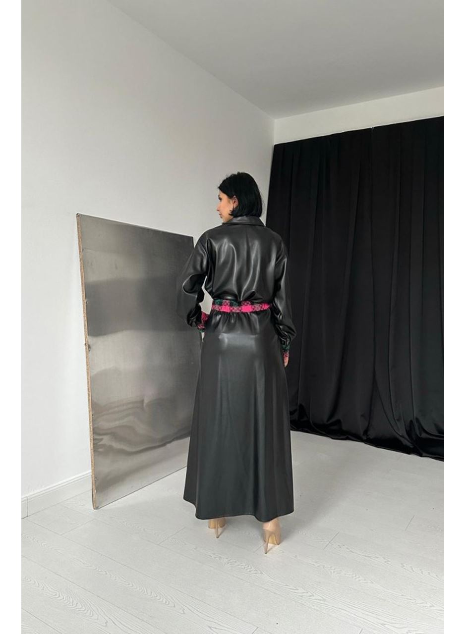 Siyah Garnili Etekli Deri Takım