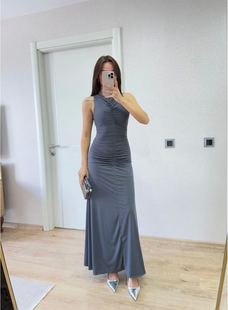 Kolsuz Büzgülü Uzun Elbise - Füme