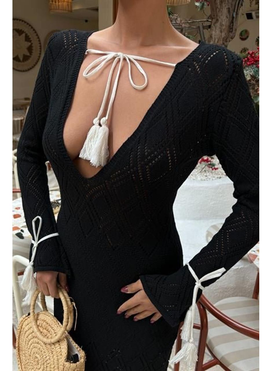 Püskül Bağcık Detaylı V Yaka Ajurlu Elbise 2850