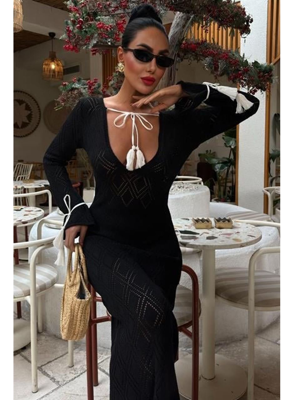 Püskül Bağcık Detaylı V Yaka Ajurlu Elbise 2850