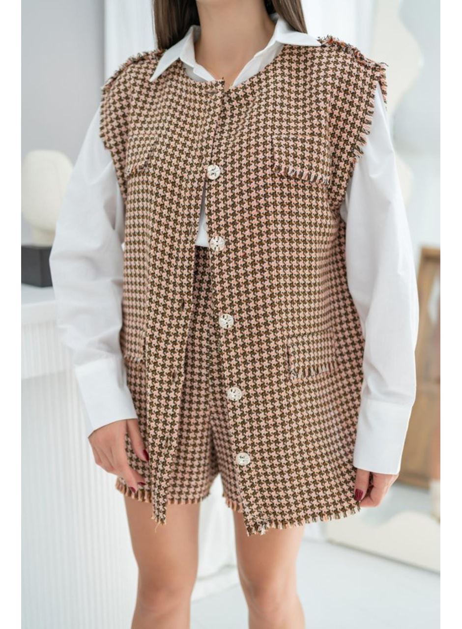 Kahverengi Kazayağı Desenli Yelek Ve Şort Takım