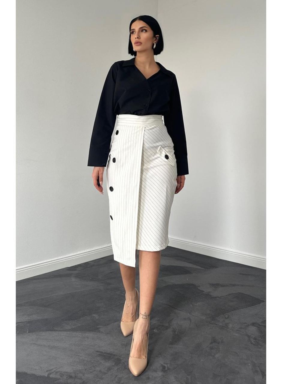 Beyaz Çizgili Poliviskon Etek