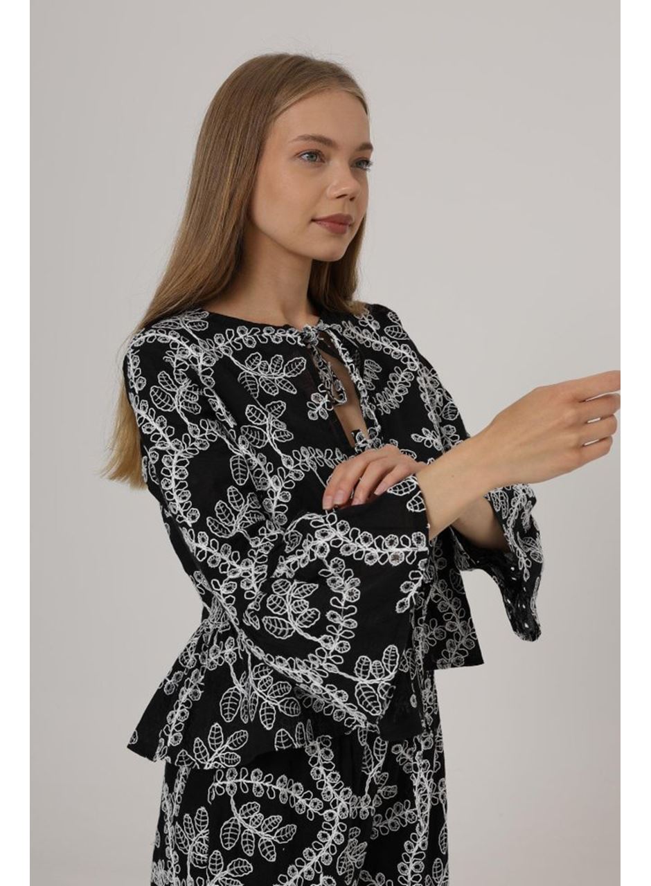 Fiyonk Bağlamalı Brode Bluz - Siyah