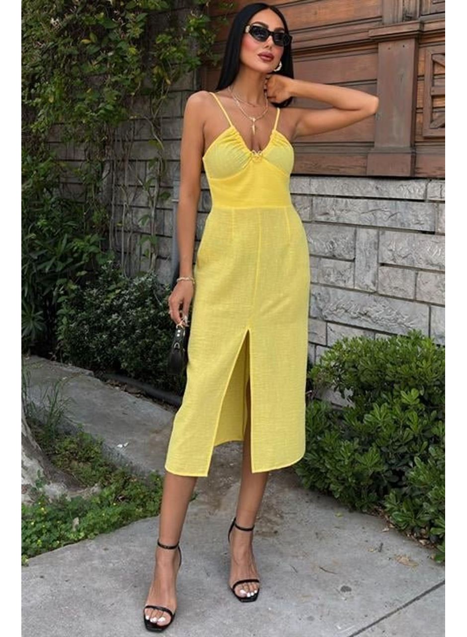 Göğsü Aksesuarlı Önü Yırtmaçlı Elbise 2899