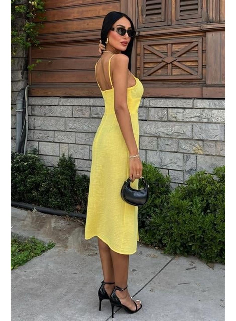 Göğsü Aksesuarlı Önü Yırtmaçlı Elbise 2899