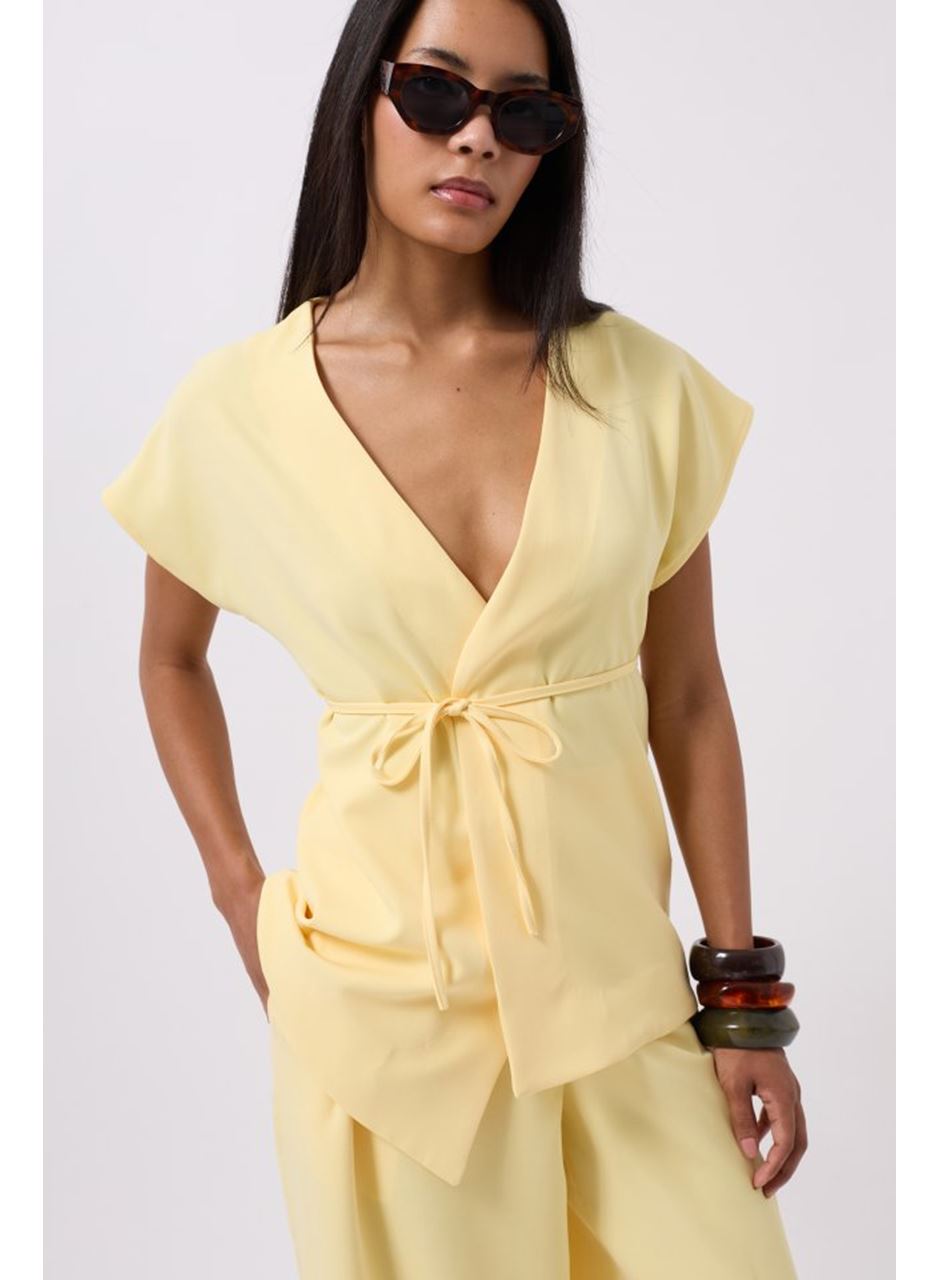 Bağcık Detay Yelek