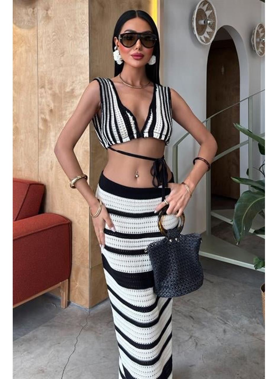 Çizgili Bikini Üst Ve Etek Triko Takım 10110