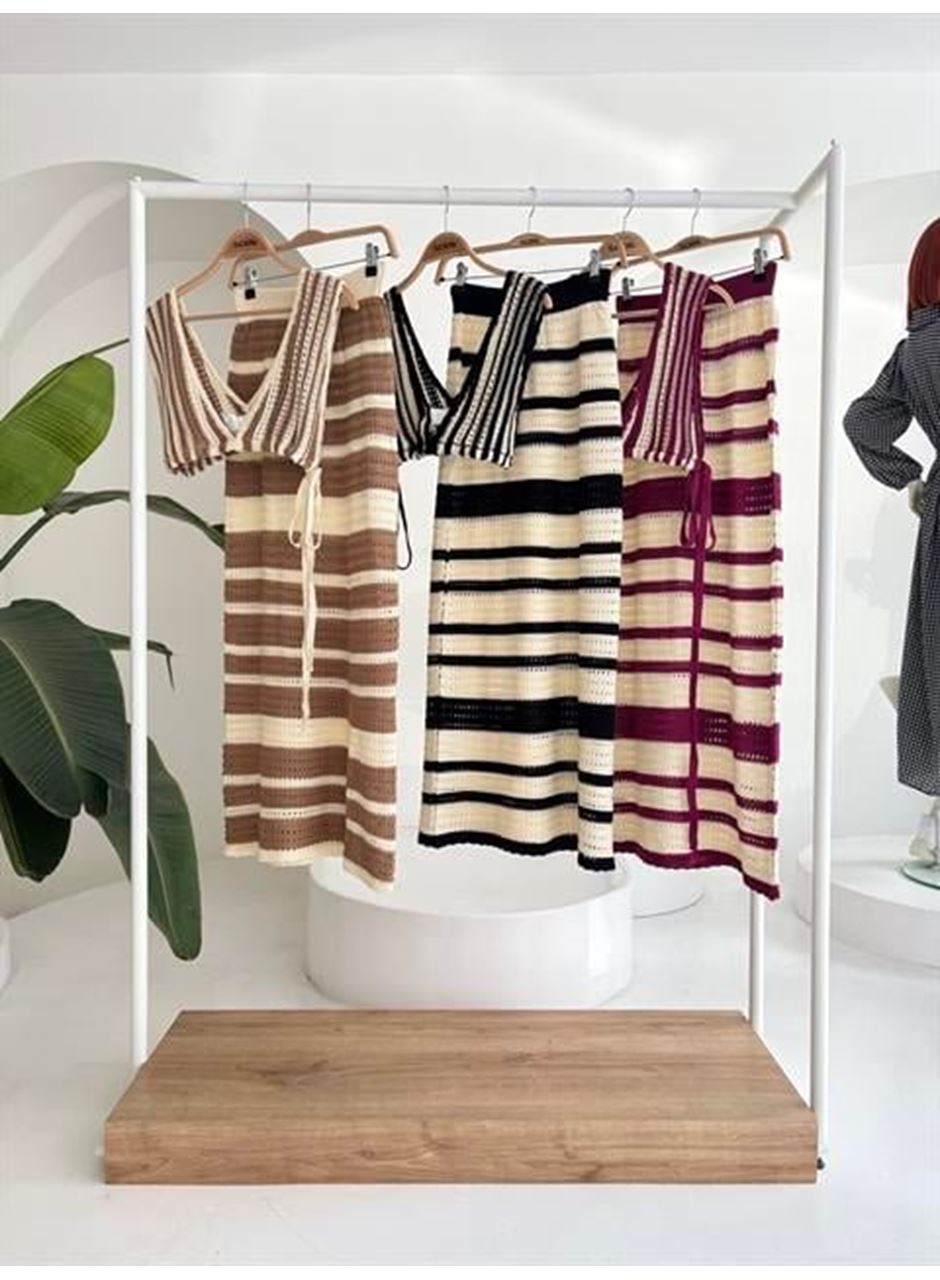 Çizgili Bikini Üst Ve Etek Triko Takım 10110