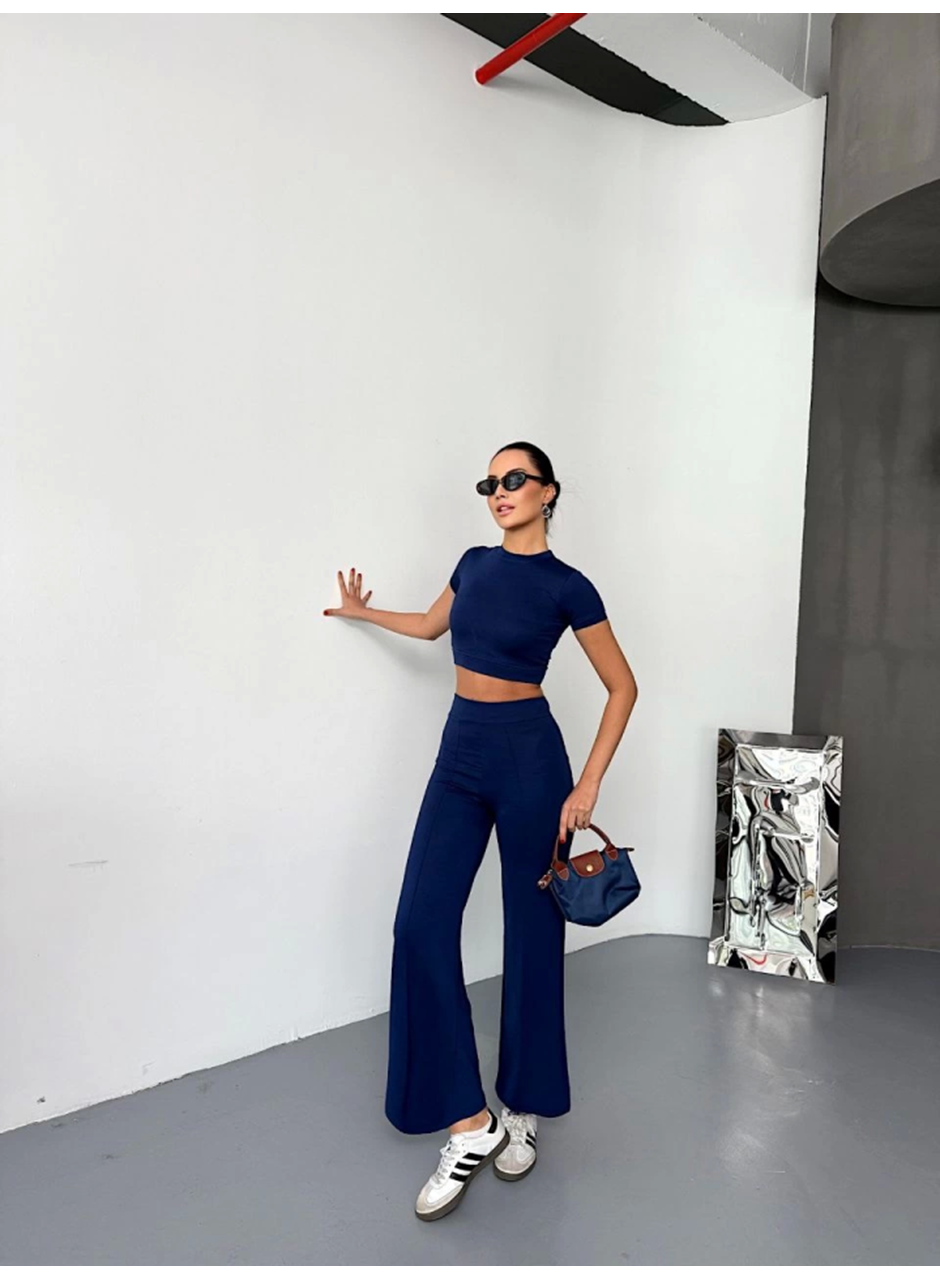 Osy Modal Yumuşak Dokulu Kumaş Kısa Kollu Crop Alt Ispanyol Paça Pantalon Ikili Takım - Lacivert
