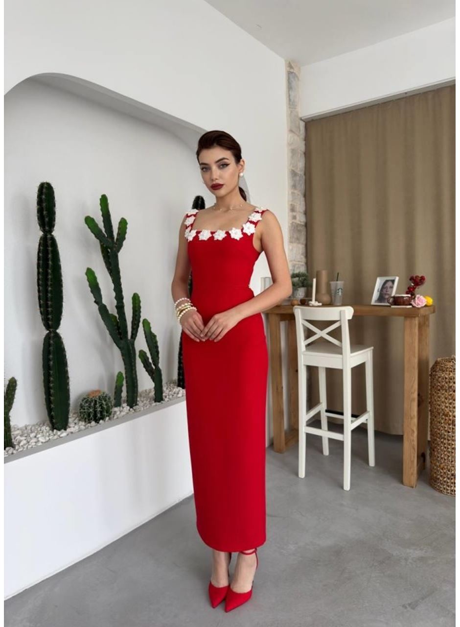 Mıng Çiçek Detaylı Elbise