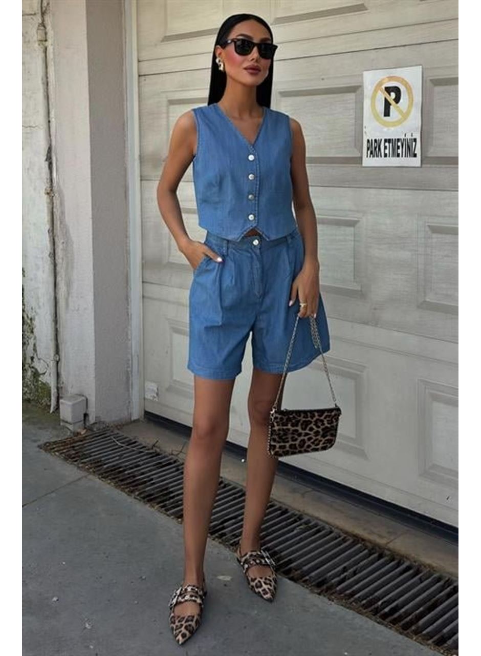 Gümüş Düğmeli Yelek Ve Şort Tensel Takım 10174