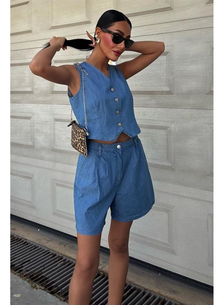 Gümüş Düğmeli Yelek Ve Şort Tensel Takım 10174