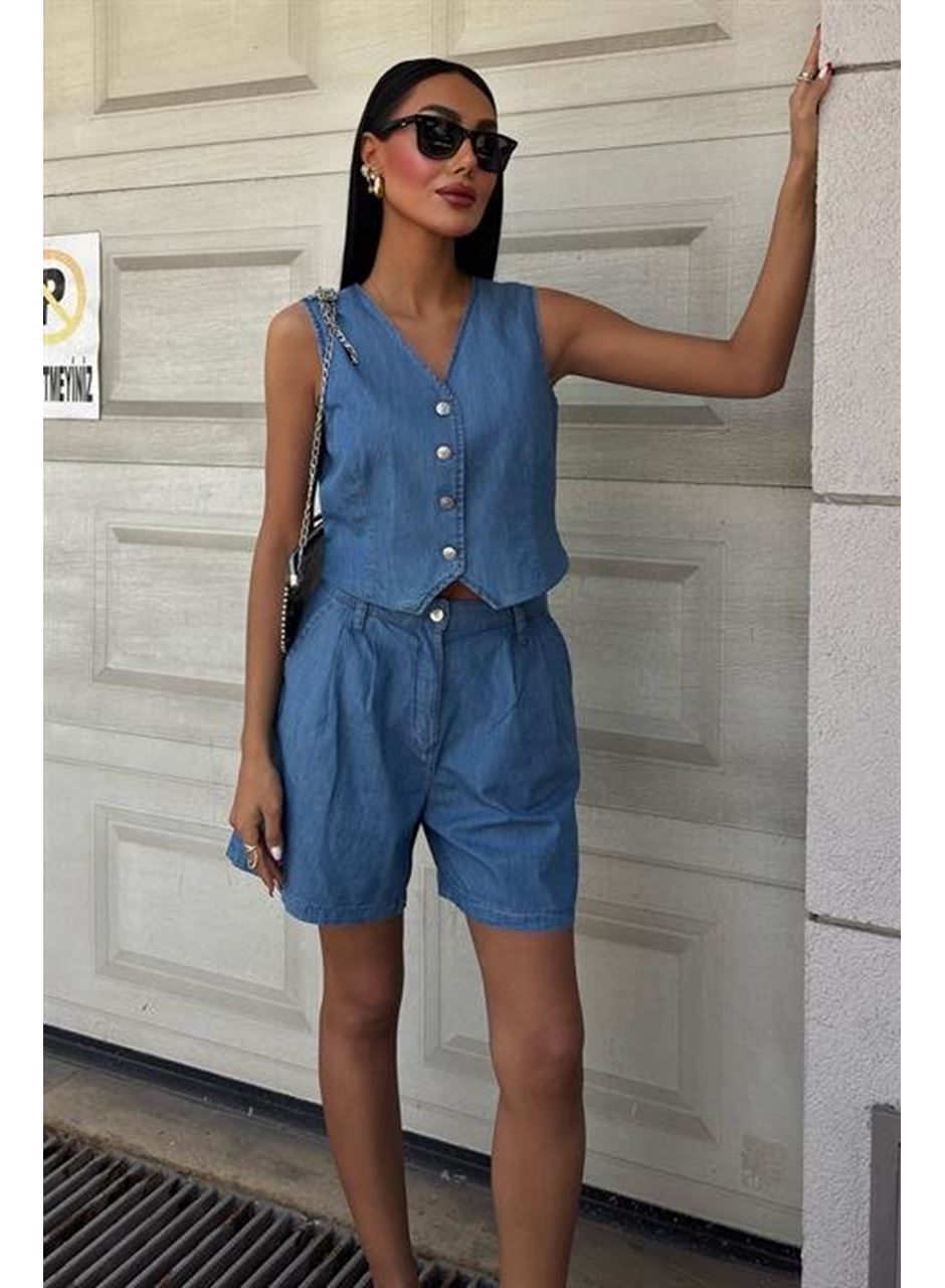 Gümüş Düğmeli Yelek Ve Şort Tensel Takım 10174