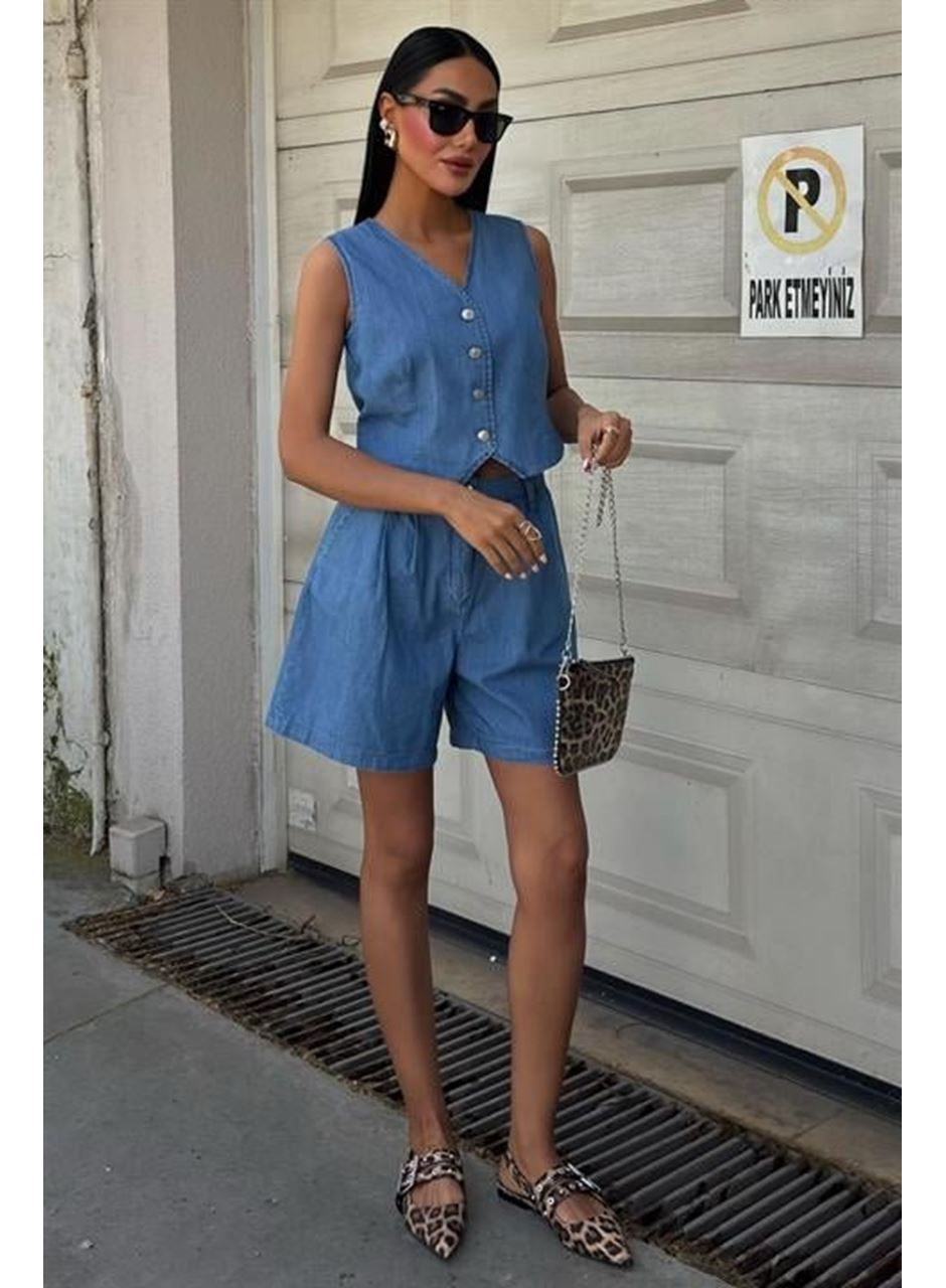 Gümüş Düğmeli Yelek Ve Şort Tensel Takım 10174