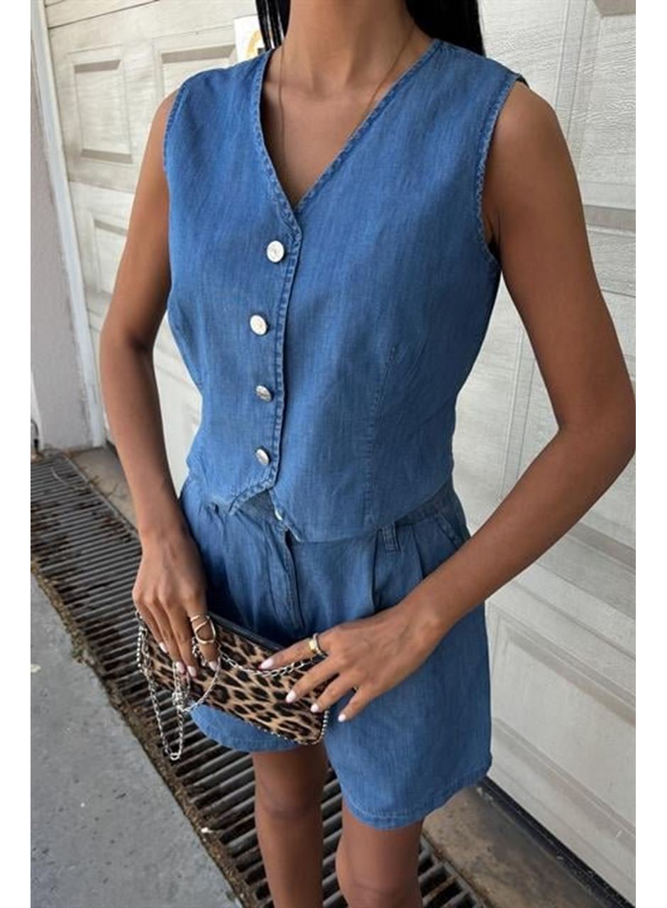 Gümüş Düğmeli Yelek Ve Şort Tensel Takım 10174