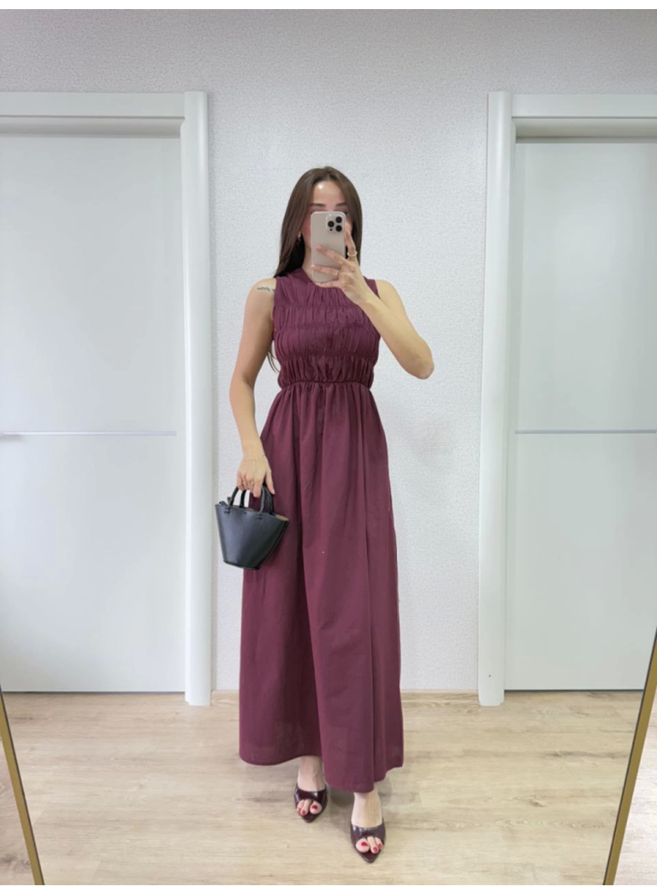 Kolsuz Göğüs Lastıklı Uzun Elbise - Bordo