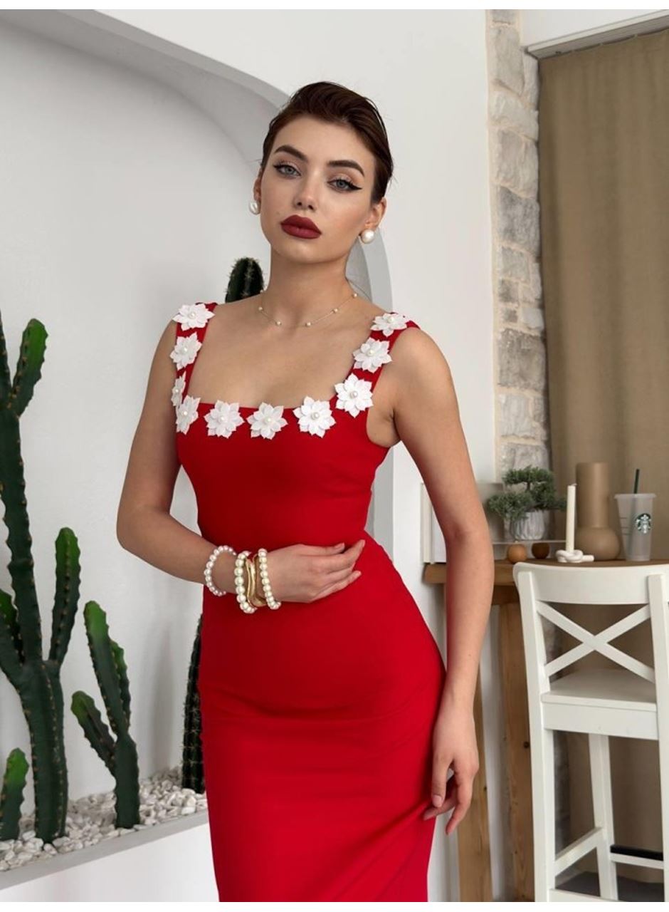 Mıng Çiçek Detaylı Elbise