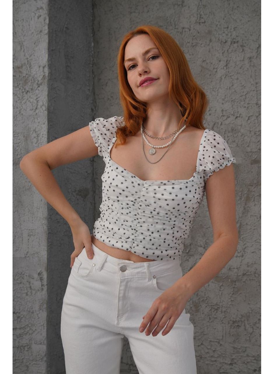 Puantiyeli Belden Oturtmalı Tül Beyaz Bluz