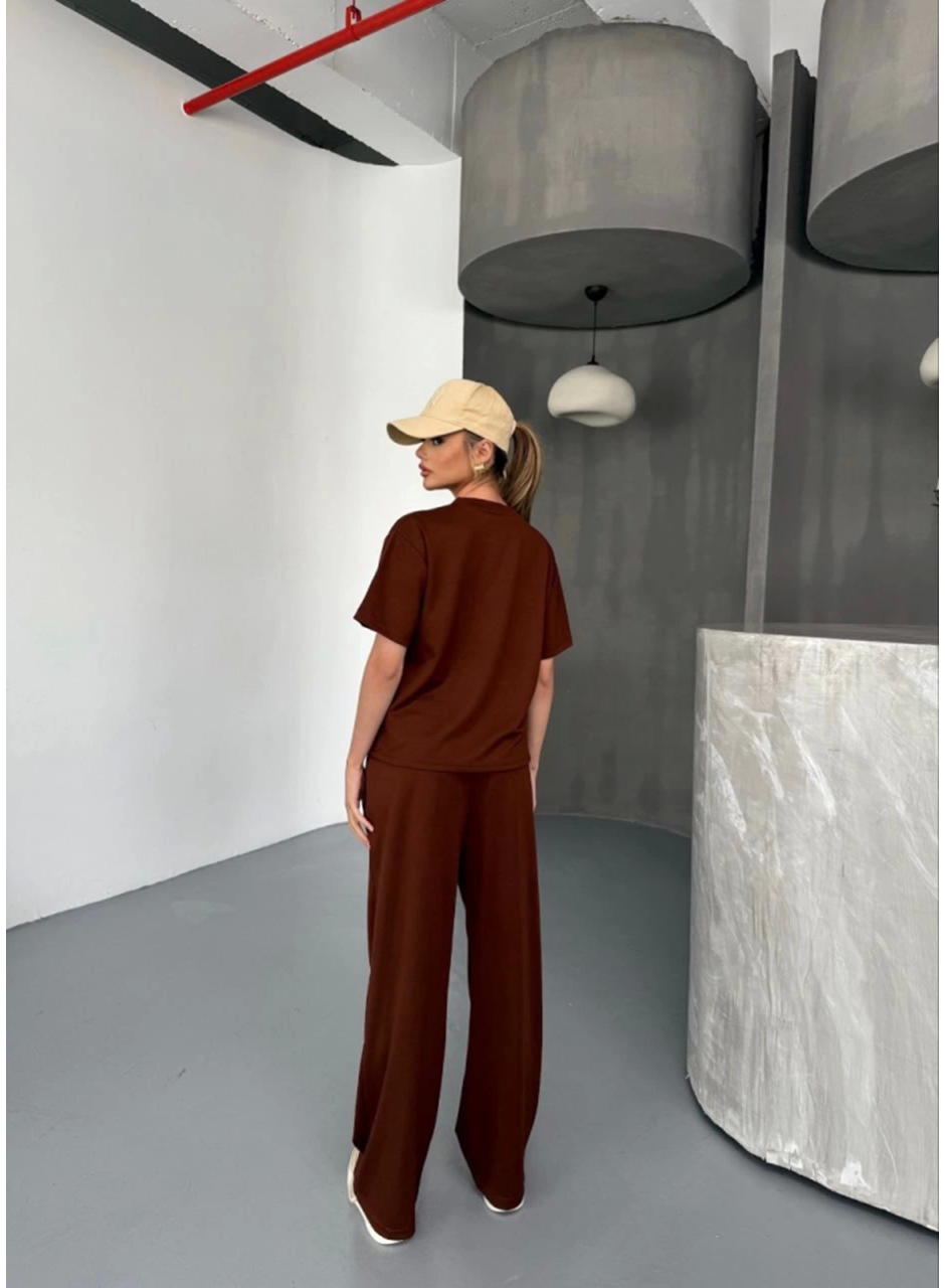 Osy Modal Yumuşak Dokulu Kumaş Kısa Kollu Bluz Rahat Pantalon Ikili Takım- Kahverengi
