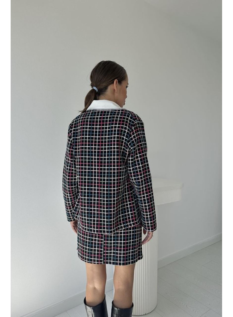 Siyah Önü Açık Ceket Ve Eteği Zincirli Takım