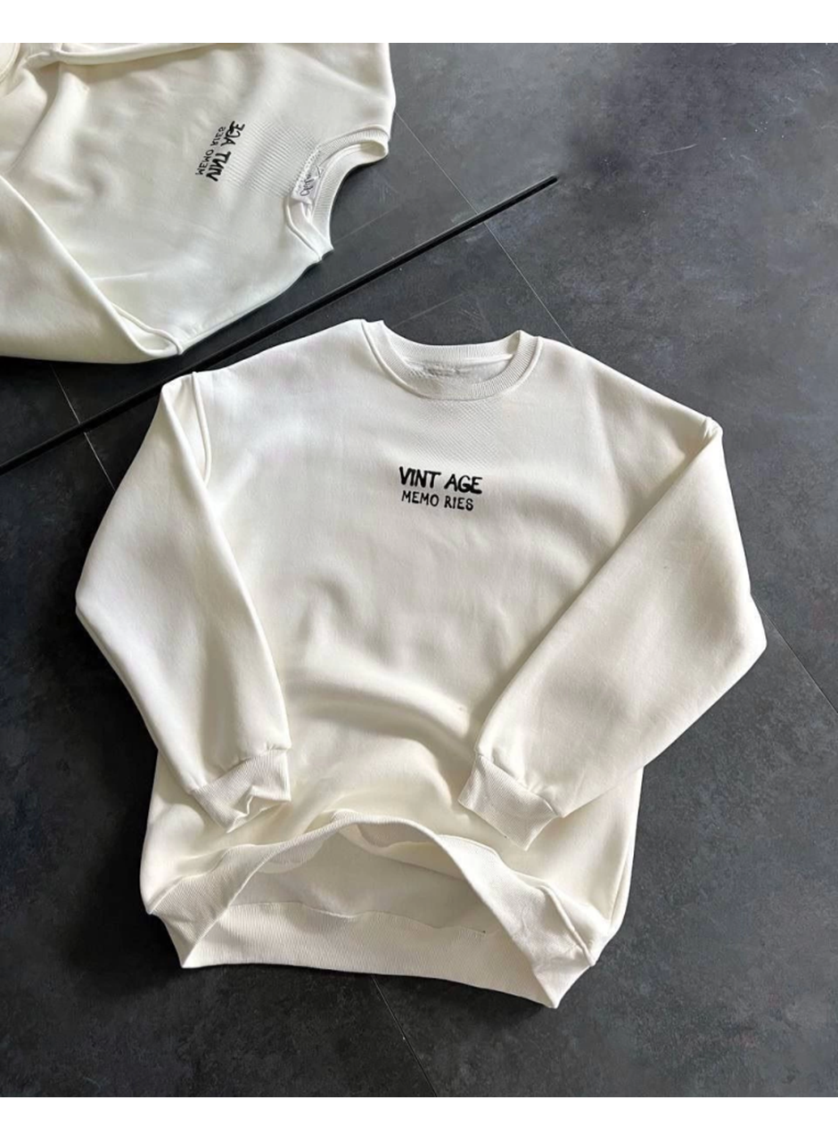 Bisiklet Yaka Üç İplik Baskılı Oversize SweatShirt - Beyaz