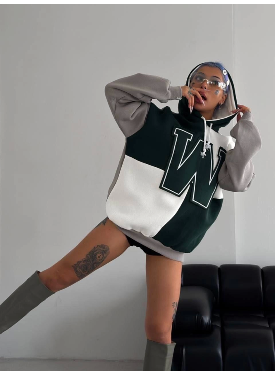 W Nakış İşlemeli Kapüşonlu Sweatshirt - Yeşil