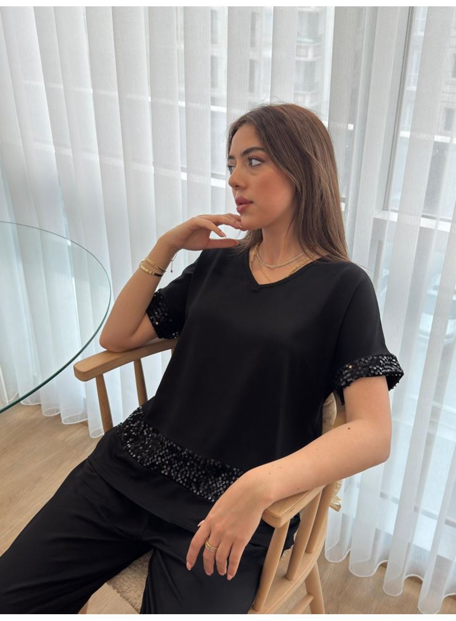 Kadın Kısa Kollu V Yakalı Pul Payetli Viskon Iki Iplik Bluz Ve Pantolon Ikili Takım