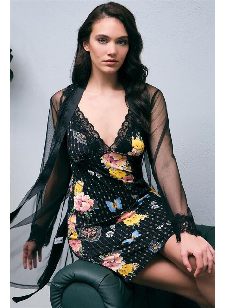 Tül Sabahlık ve Viskon Çiçek Baskılı Dantelli Kısa Gecelik Takım