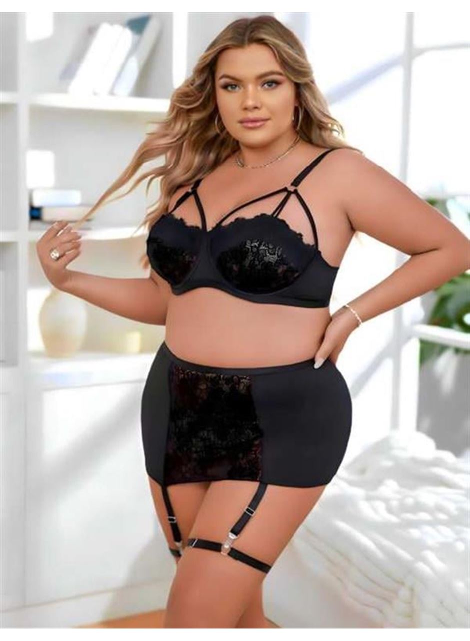 Büyük Beden Siyah Dantel İşlemeli Dekolteli Jartiyer Takımı