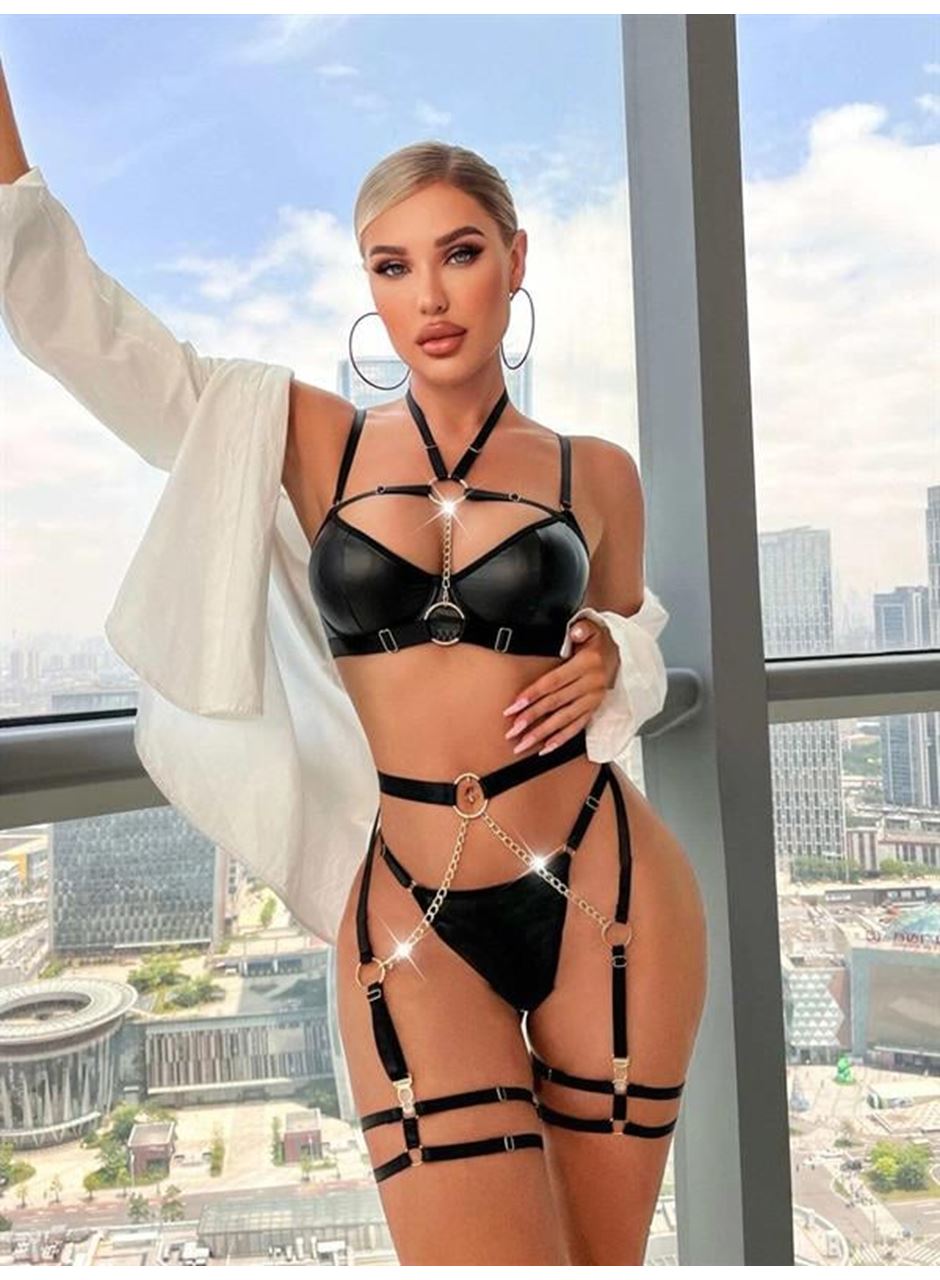 Zincir Detaylı Jartiyerli Fantezi Siyah Deri Takım