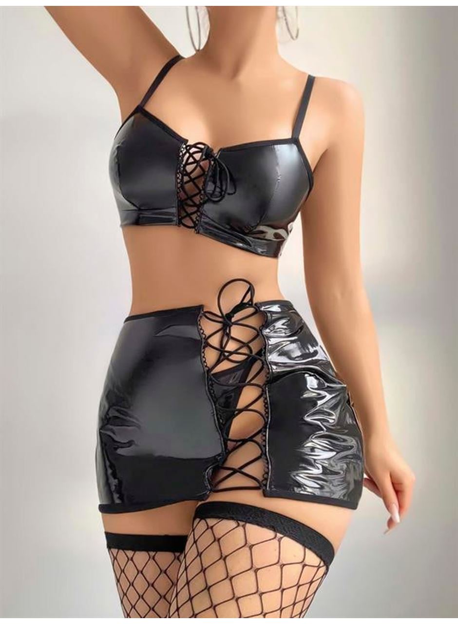 Siyah İp Dekolteli Mini Etekli Fantezi Parlak Deri Kostüm