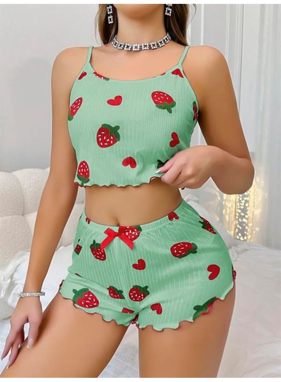 Pamuklu Yeşil Üstüne Çilek Desen Fitilli Askılı Şortlu Pijama Takımı