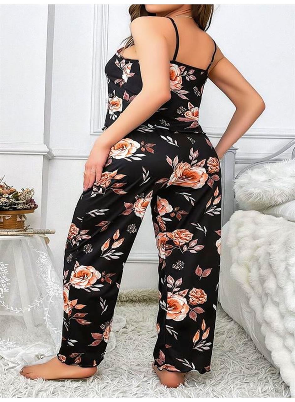 Büyük Beden Siyah Üstüne Çiçek Desenli İnce Askılı 2'li Pijama Takımı