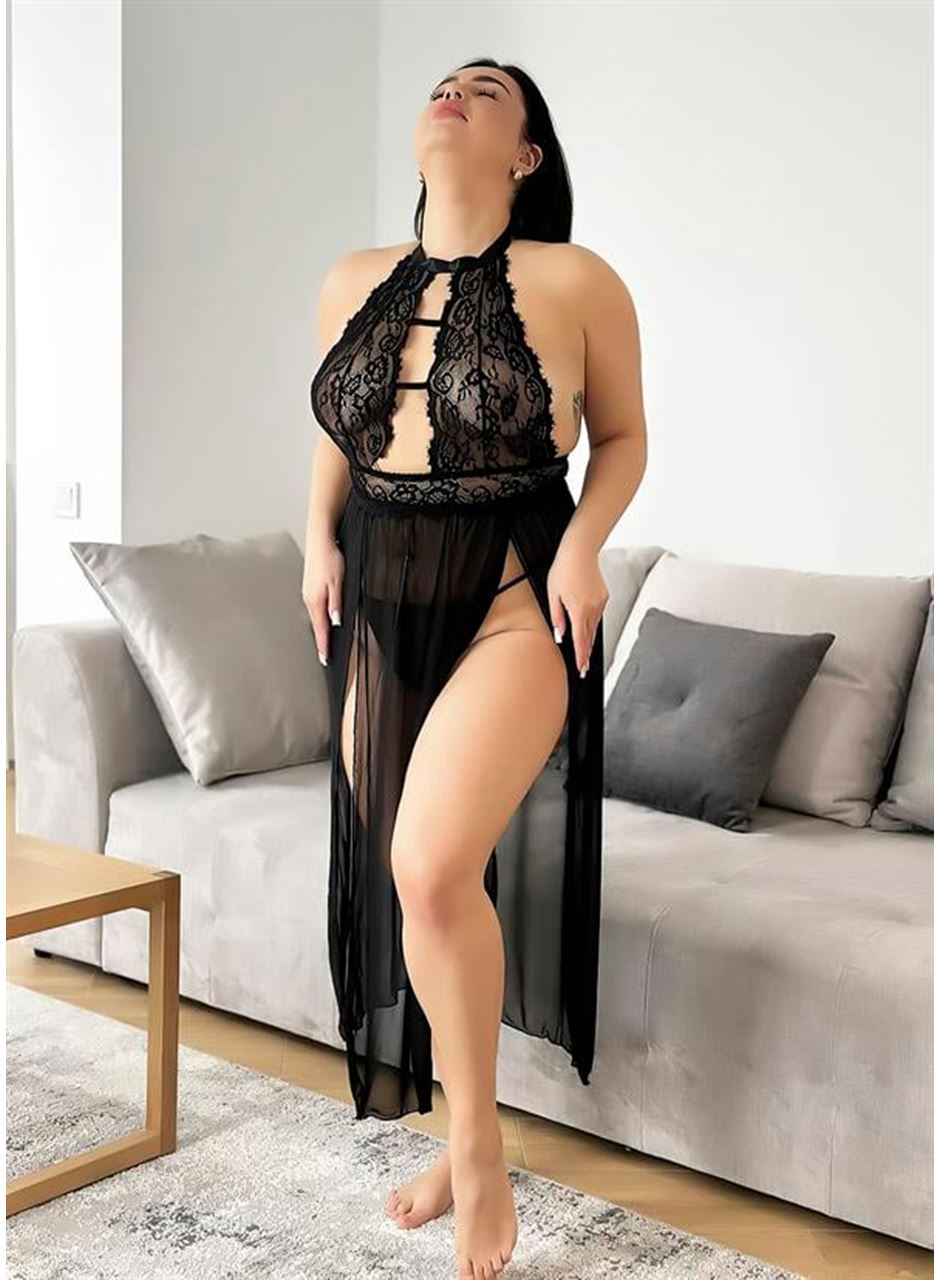 Büyük Beden Siyah Uzun Derin Dekolteli Dantel İşlemeli Fantezi Gecelik