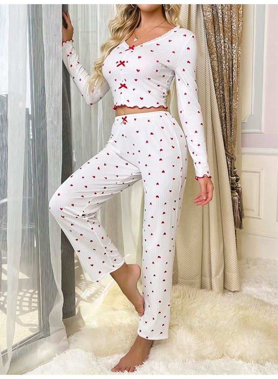 Beyaz Üstüne Kalp Desenli Kırmızı Kurdelalı Pamuklu Pijama Takımı