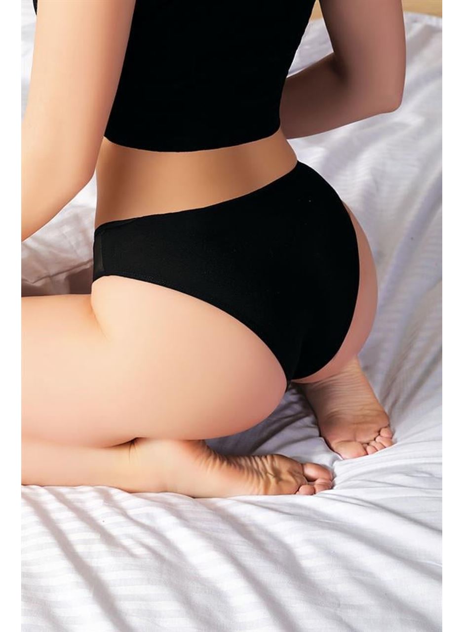 Siyah Dantelli Metal Aksesuarlı Fantezi Külot