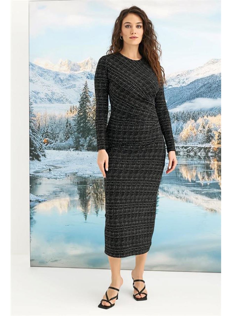 Desenli Uzun Kollu Elbise