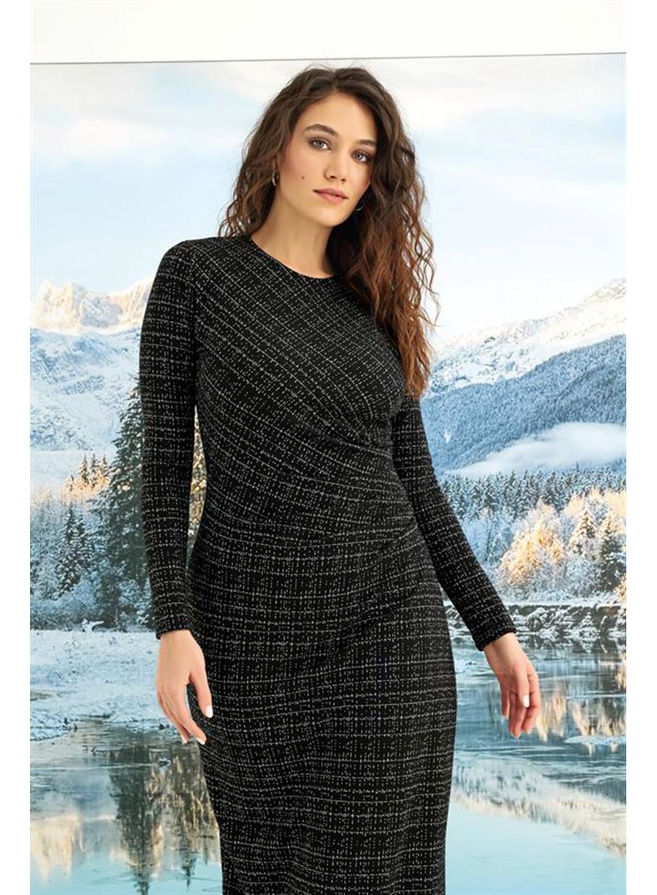 Desenli Uzun Kollu Elbise