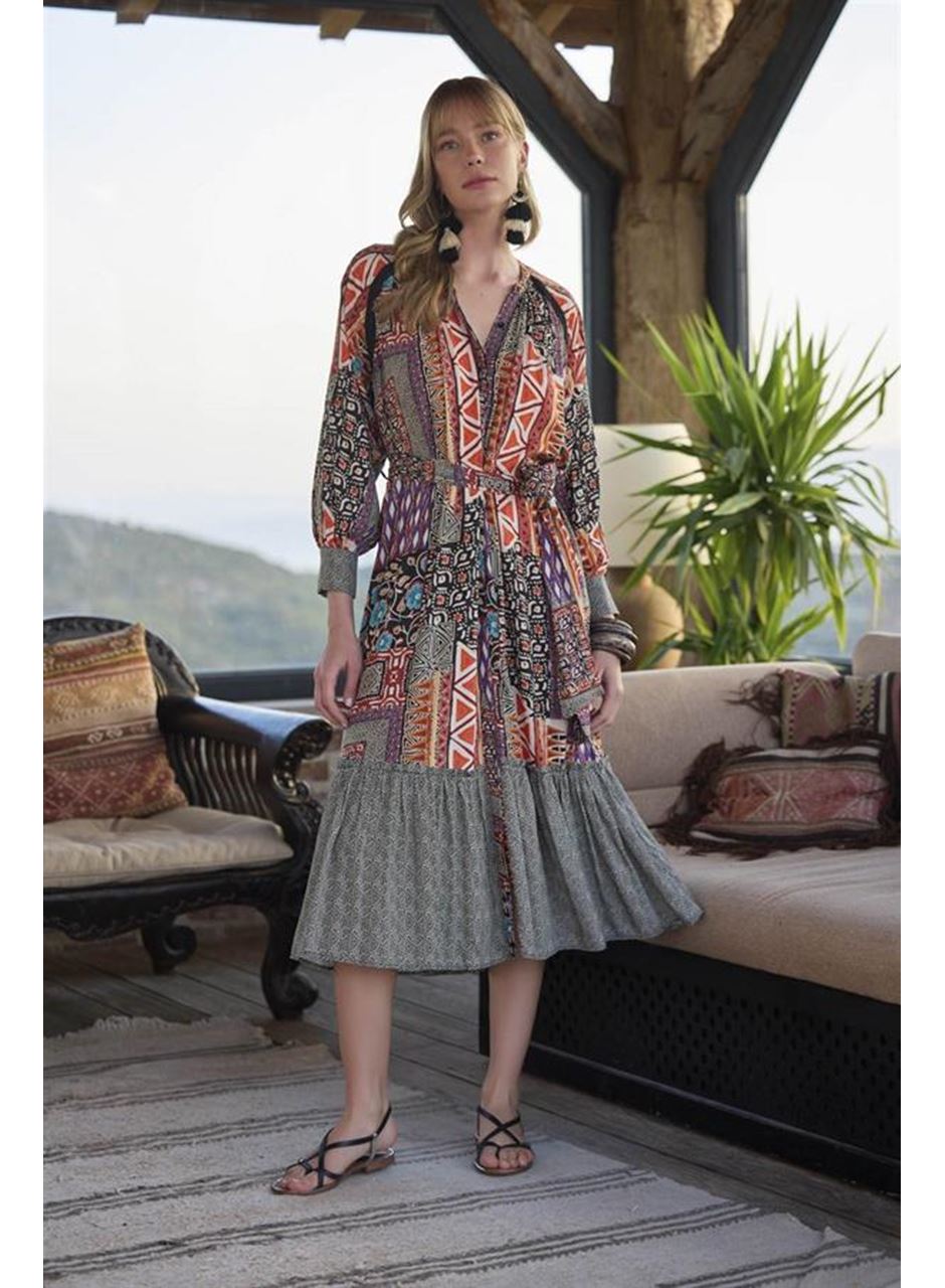 Etnik Desenli Kuşaklı Elbise