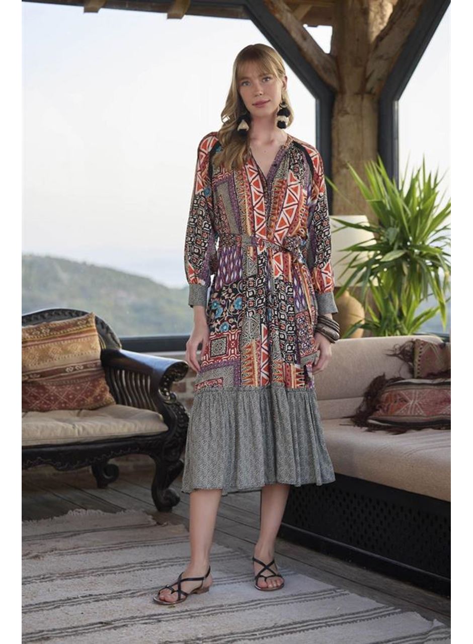 Etnik Desenli Kuşaklı Elbise