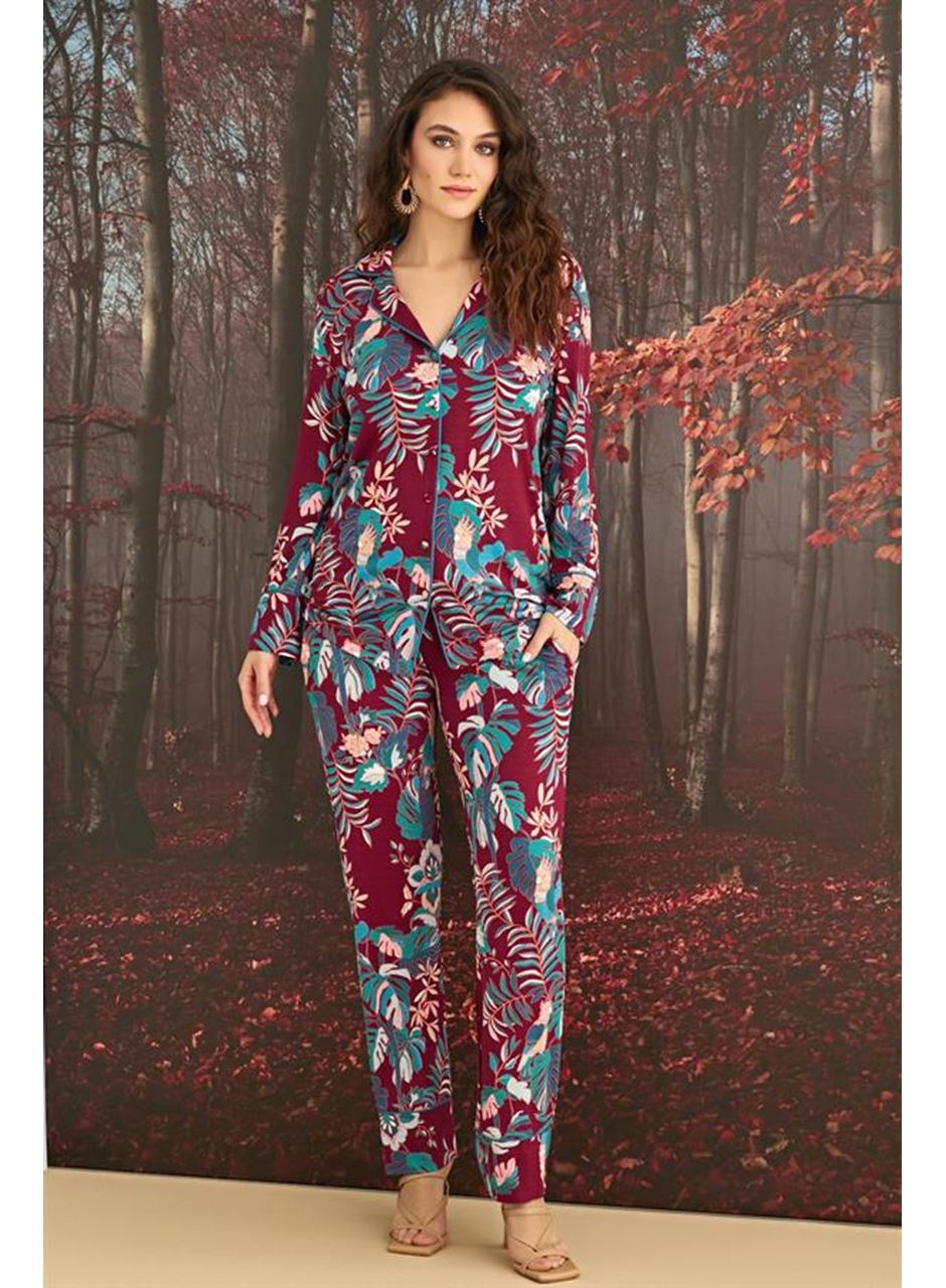 Çiçek ve Yaprak Desenli Önü Düğmeli Pijama Takımı
