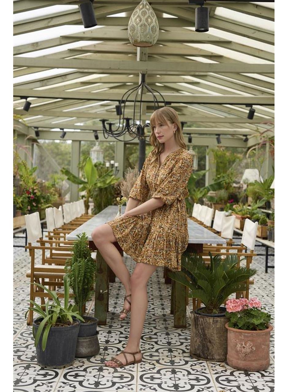 %100 Viskon Çiçek ve Yaprak Desenli Kuşaklı Elbise